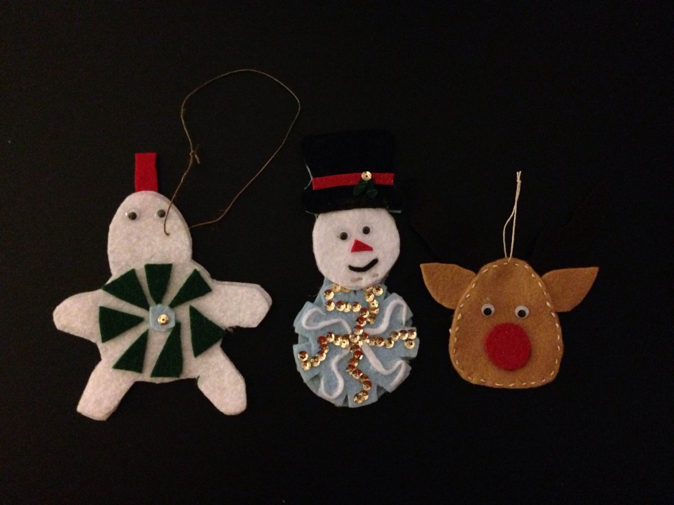 DIY felt Christmas ornaments