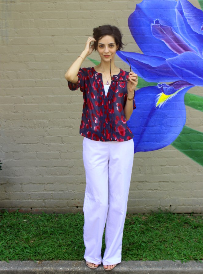 White wide leg and high waisted pants for summer